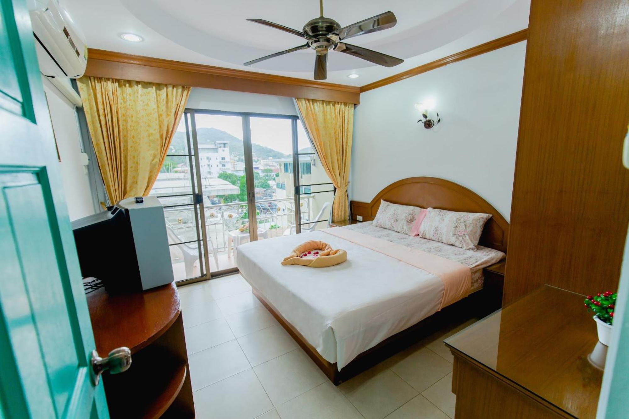 RK Guesthouse Patong Extérieur photo