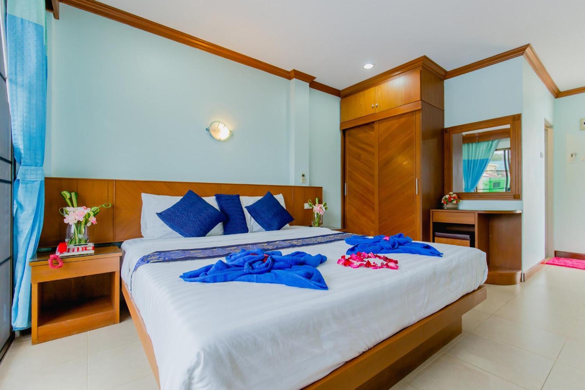 RK Guesthouse Patong Extérieur photo