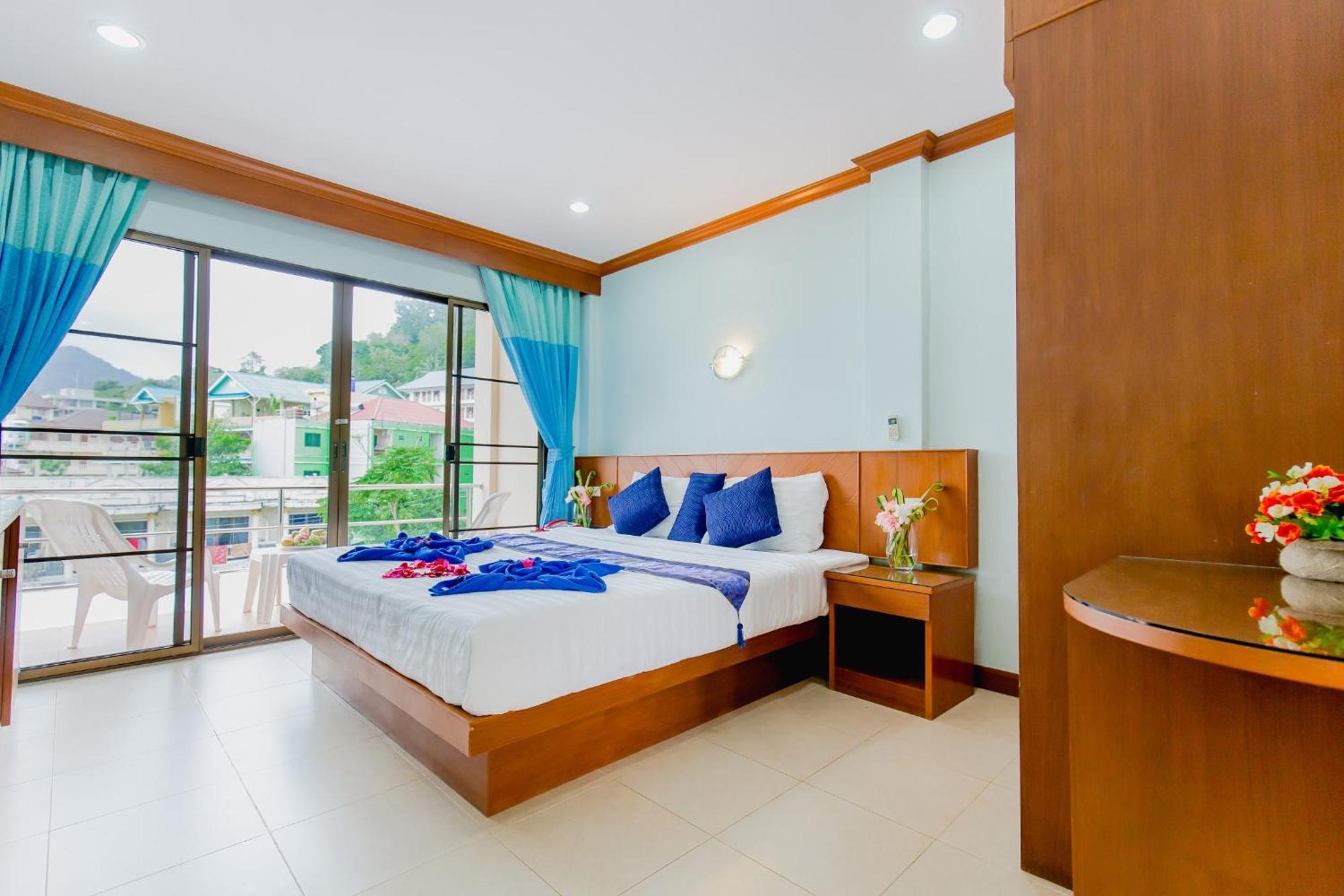 RK Guesthouse Patong Extérieur photo