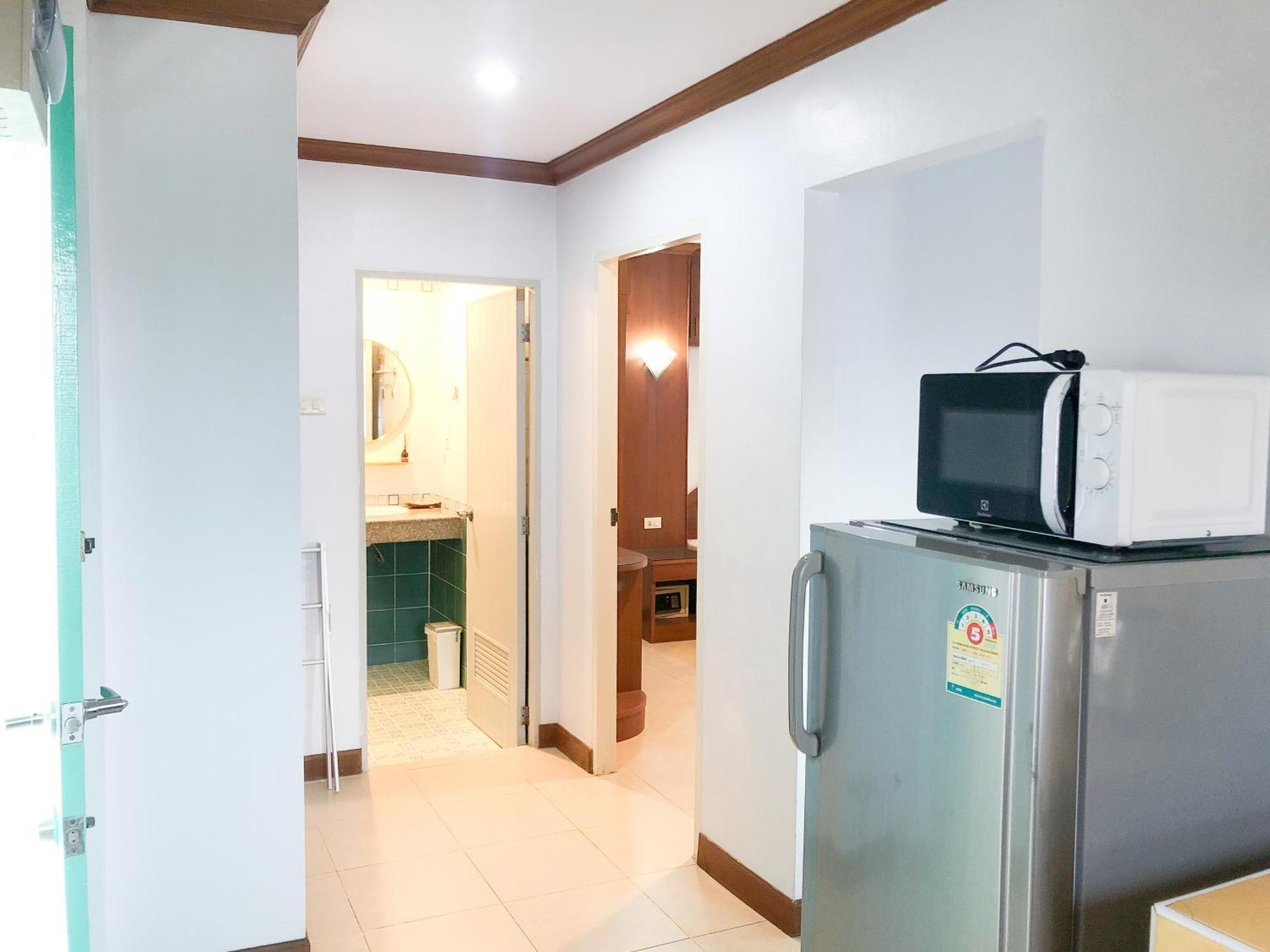 RK Guesthouse Patong Extérieur photo