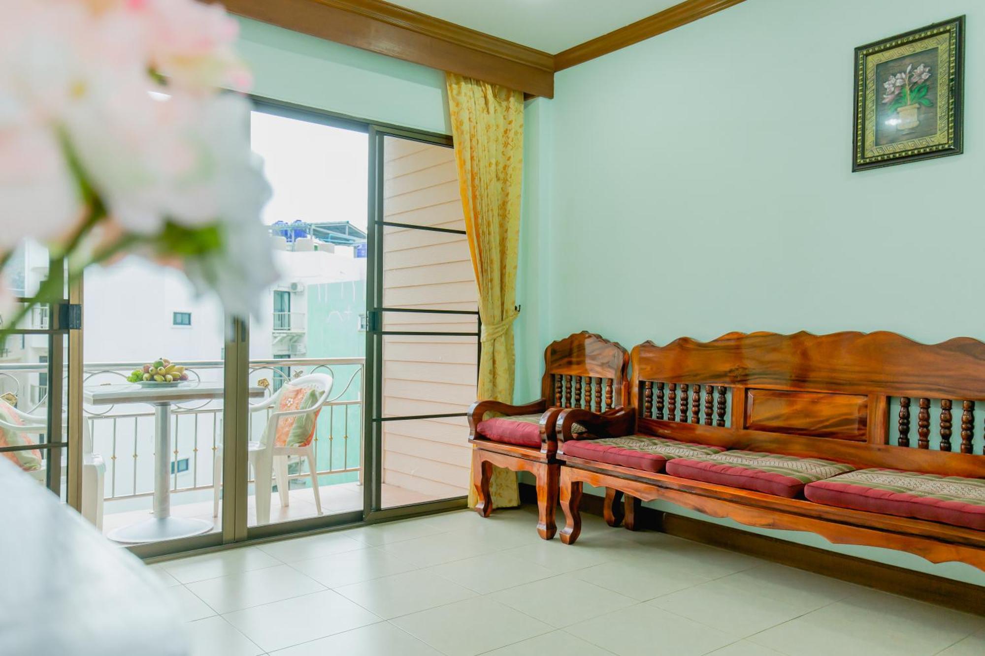RK Guesthouse Patong Extérieur photo