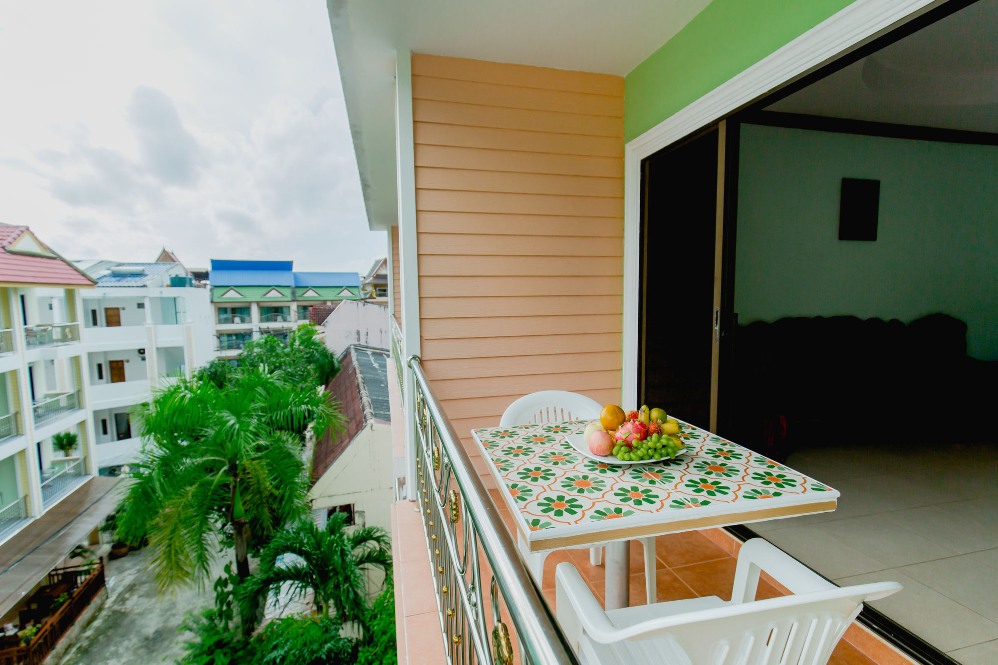 RK Guesthouse Patong Extérieur photo